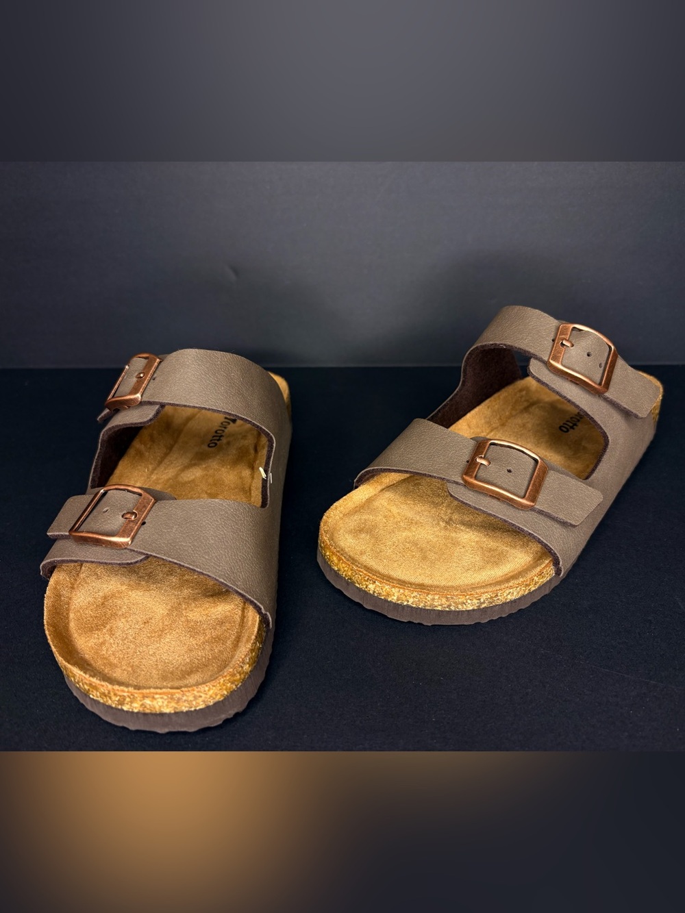 Kids brown strap sandals